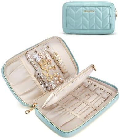 BAGSMART Travel Jewelry Case Jewelry Box Organizers and Storage Earings Holder Organizer for Women for Necklaces, Bracelets, Rings-Green