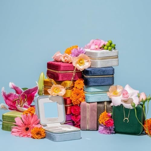 Benevolence LA Plush Velvet Jewelry Box | Travel Jewelry Case Organizer with Mirror | Featured in Oprah's Favorite Things | Best Gifts For Daughter, Girlfriend, Mom | Gifts For Her - Emerald - Image 8