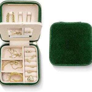 Benevolence LA Plush Velvet Jewelry Box | Travel Jewelry Case Organizer with Mirror | Featured in Oprah's Favorite Things | Best Gifts For Daughter, Girlfriend, Mom | Gifts For Her - Emerald
